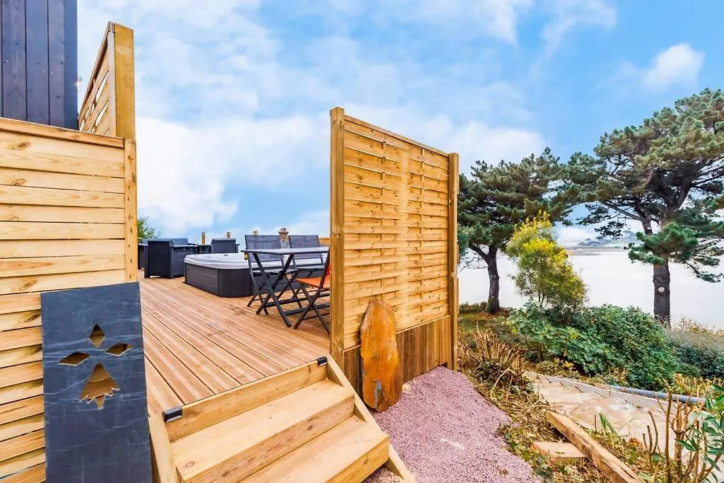 Jacuzzi Tiny-House Face Mer Evasion Sur La Falaise Trevou-Treguignec 0*,  France