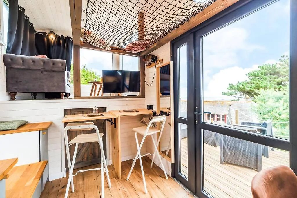 Jacuzzi Tiny-House Face Mer Evasion Sur La Falaise Trevou-Treguignec