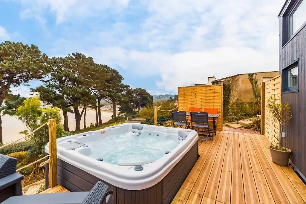 Jacuzzi Tiny-House Face Mer Evasion Sur La Falaise Trevou-Treguignec Chalet